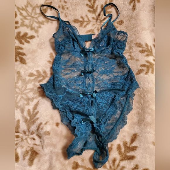 Emerald Green Victoria's Secret Lace Lingerie Teddy - Picture 4 of 14